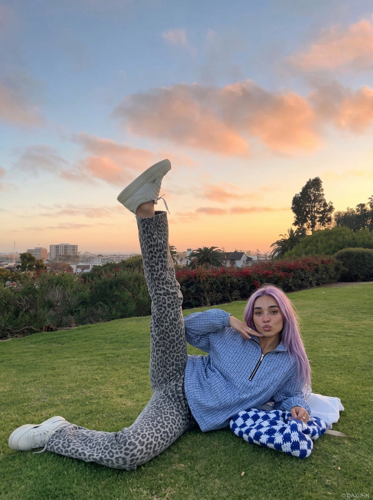 DAXUEN Plaid oversized pullover jacket with half-zip and pouch pocket