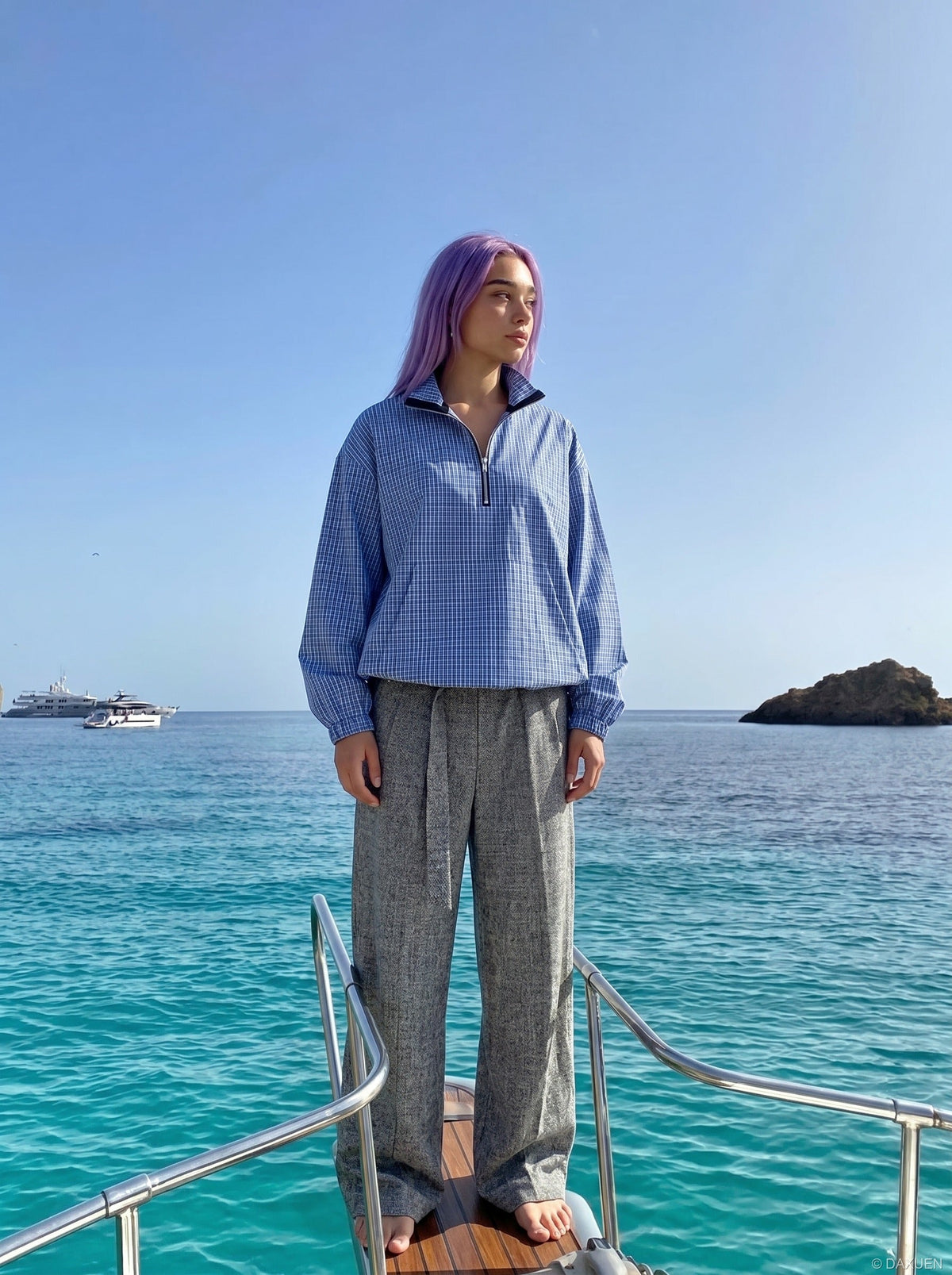 DAXUEN Plaid oversized pullover jacket with half-zip and pouch pocket — model photo