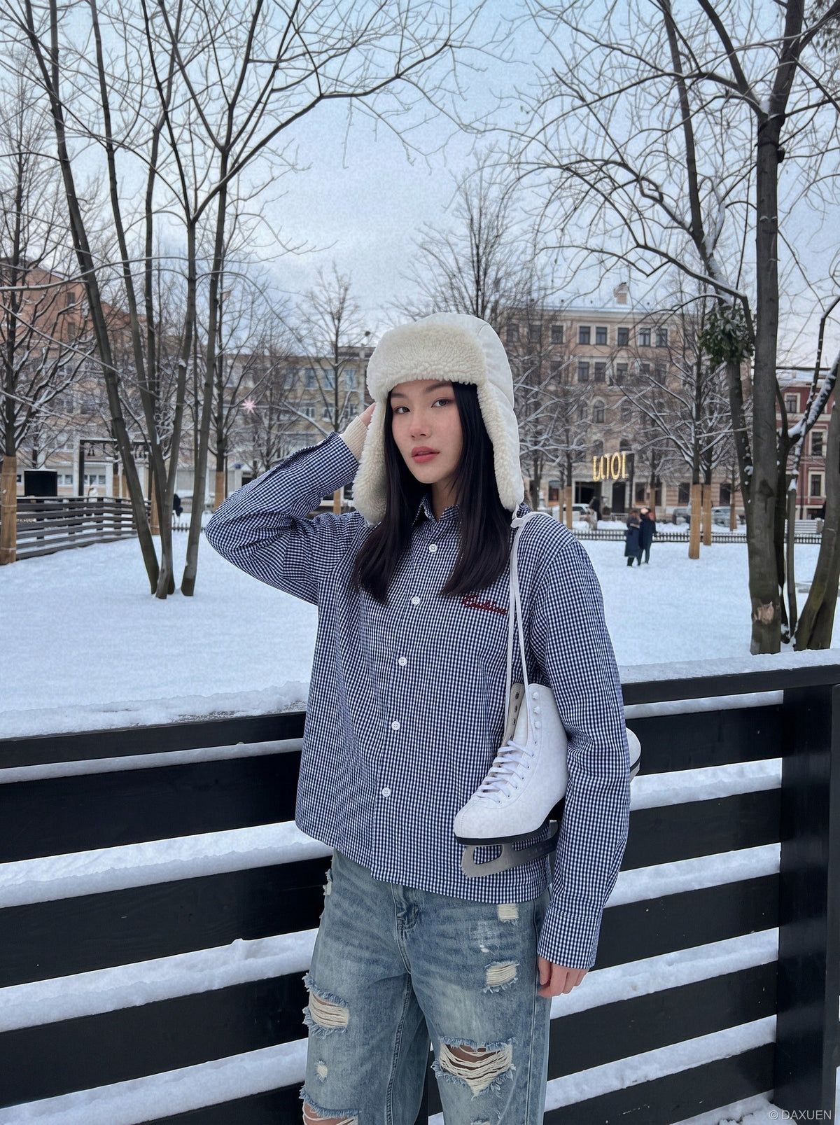 Plaid Blue Pattern Long-Sleeve Button-Up Shirt