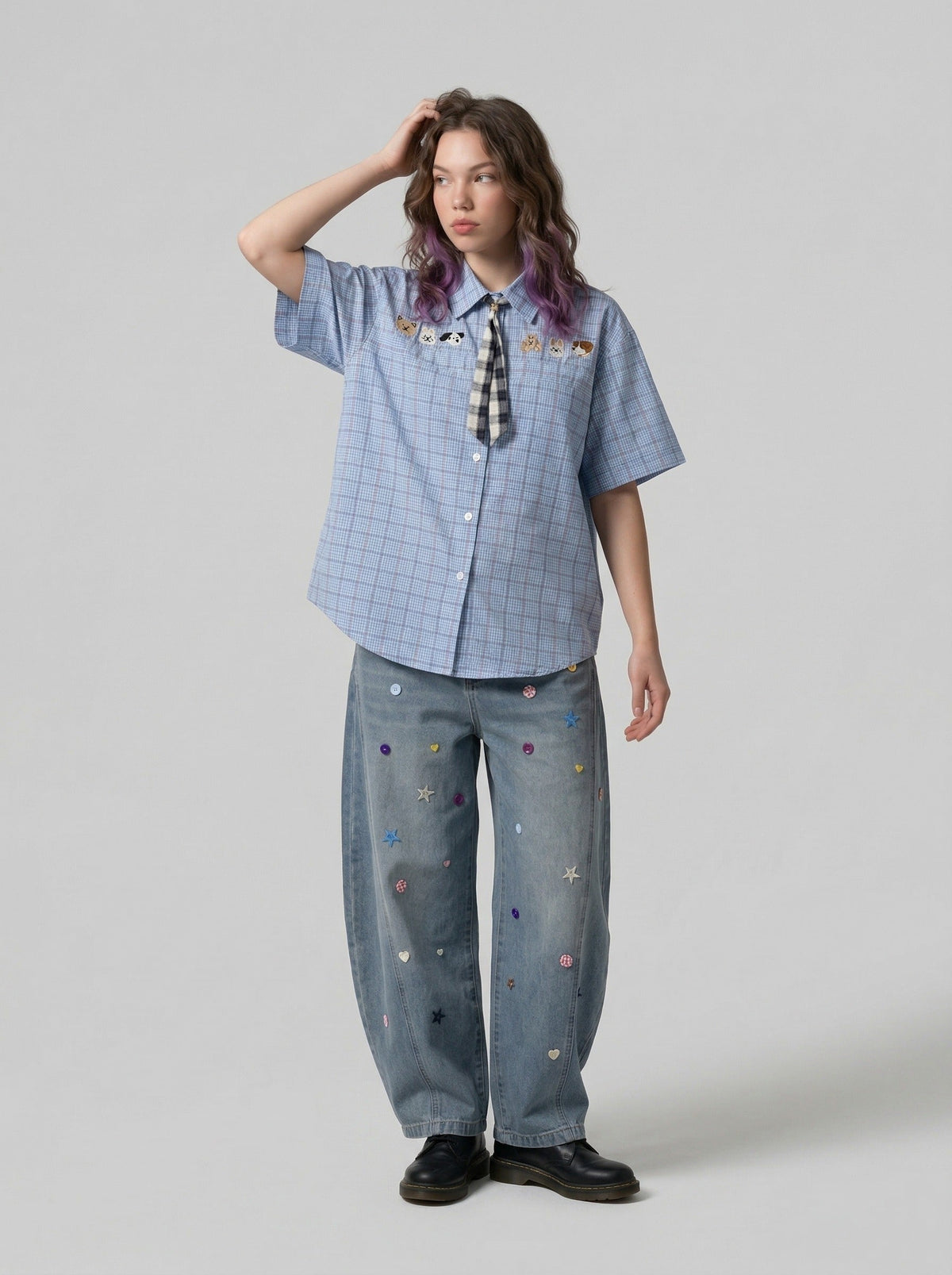 DAXUEN Plaid short-sleeved shirt with dog embroidery — model photo