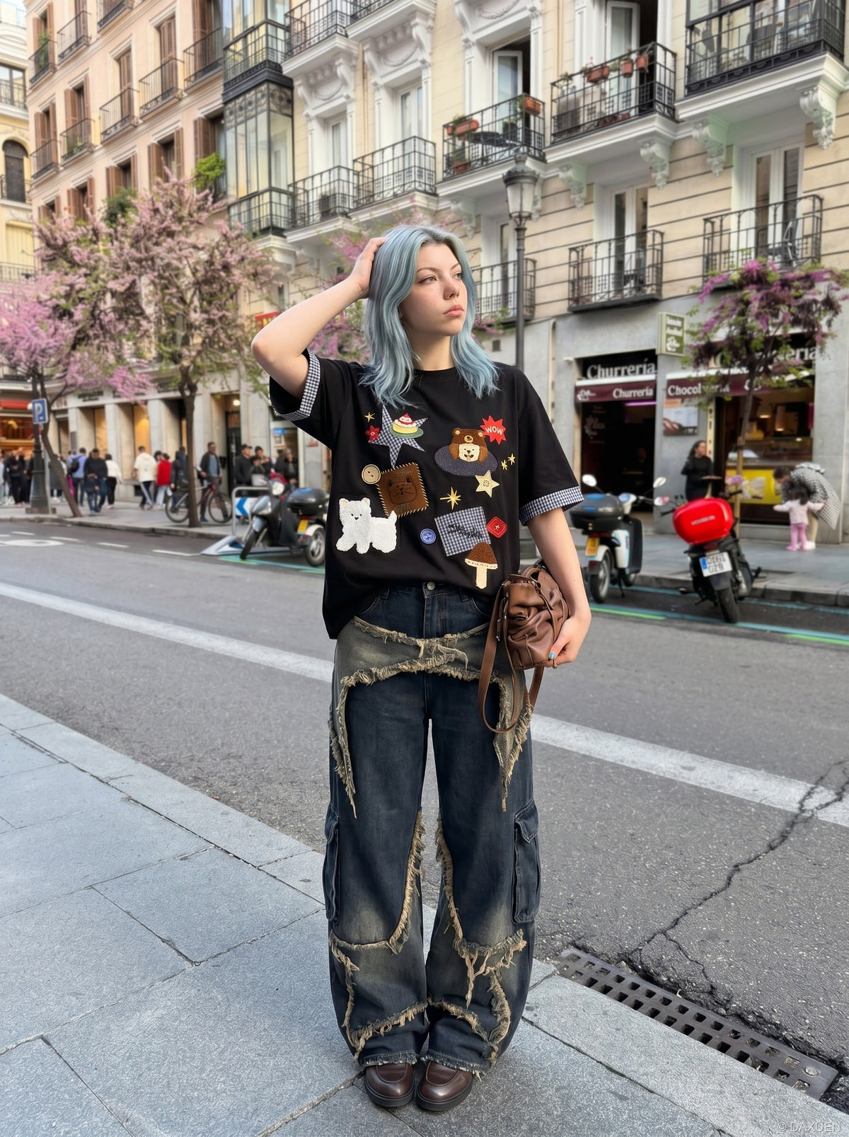 DAXUEN Playful plaid appliqué short-sleeved t-shirt — model photo