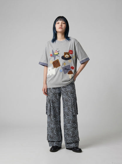 DAXUEN Playful plaid appliqué short-sleeved t-shirt — model photo