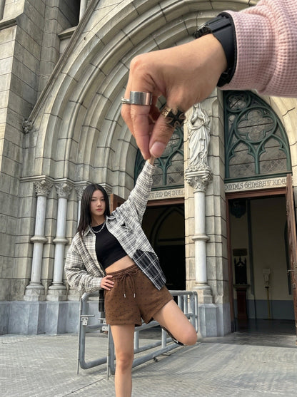 DAXUEN Polka dot casual shorts with drawstring waistband — model photo