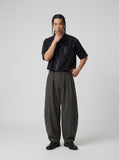 DAXUEN Men's short sleeve shirt with stand-up collar — model photo