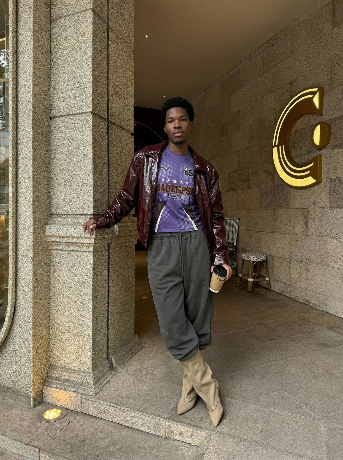 DAXUEN Purple short-sleeved crew neck graphic t-shirt — model photo