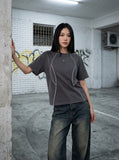 DAXUEN Reflective piping crewneck t-shirt — model photo
