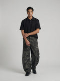 DAXUEN Embroidered short-sleeved polo shirt — model photo
