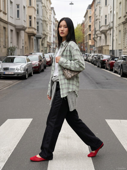 DAXUEN Relaxed fit black panel pants — model photo