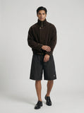 DAXUEN Relaxed-fit casual shorts in grey and black — model photo