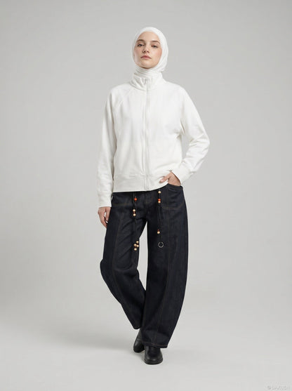 DAXUEN Lightweight full-zip jacket in solid colors — model photo