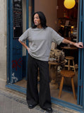 DAXUEN Relaxed fit short-sleeved top in grey and black — model photo