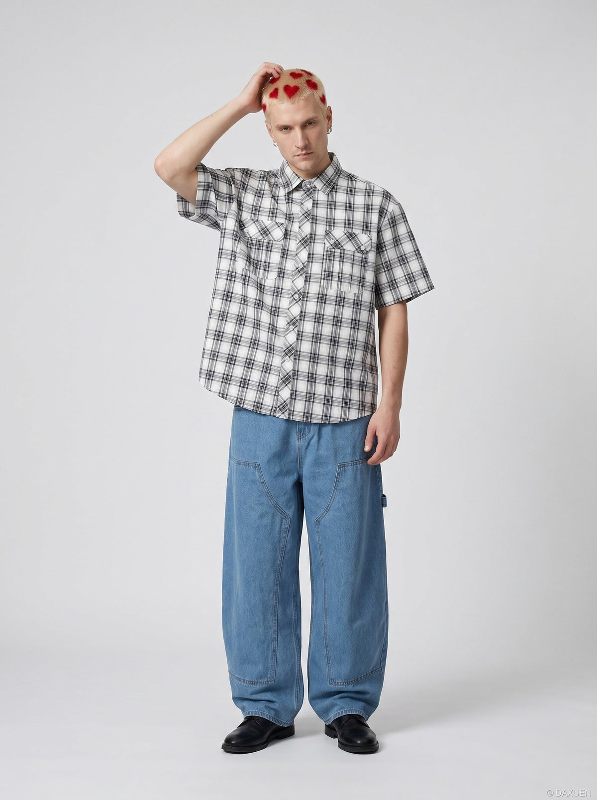 DAXUEN Short-sleeved plaid button-up shirt — model photo