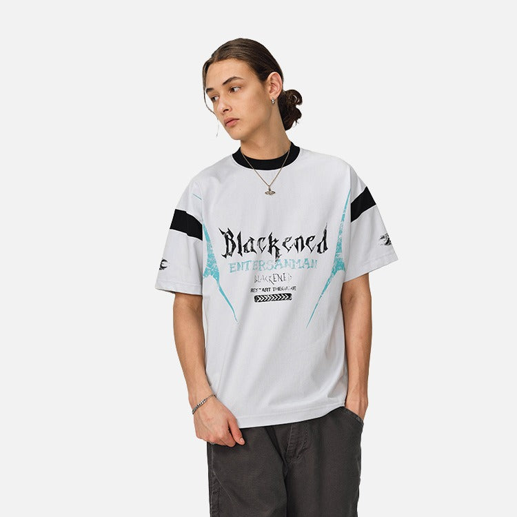 DAXUEN Relaxed oversized quarter-zip graphic t-shirt — model photo