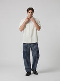 DAXUEN Relaxed-fit short-sleeve button-up shirt — model photo