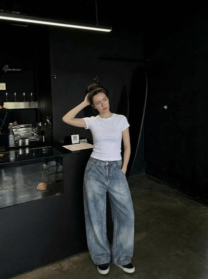 DAXUEN High-waisted wide-leg denim jeans in blue wash — model photo