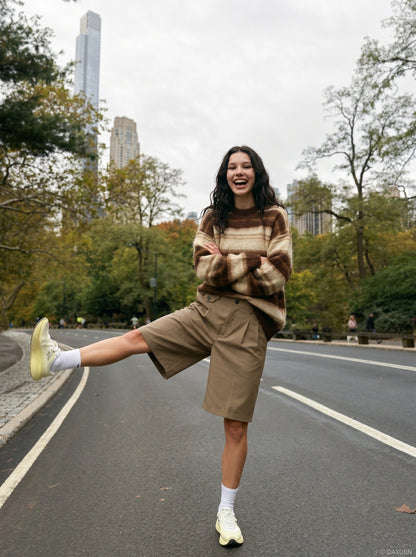 DAXUEN Relaxed wide-leg shorts in solid colors — model photo