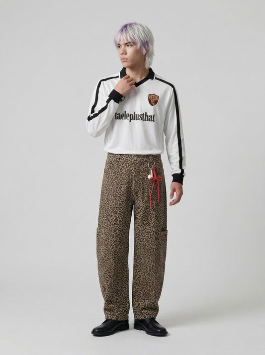DAXUEN Long sleeve T-shirt styled like a football jersey — model photo