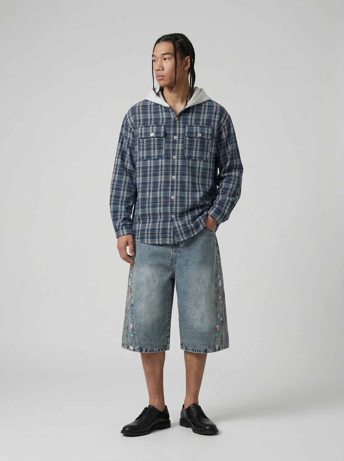 DAXUEN High-waisted wide-leg denim culottes with floral embroidery — model photo