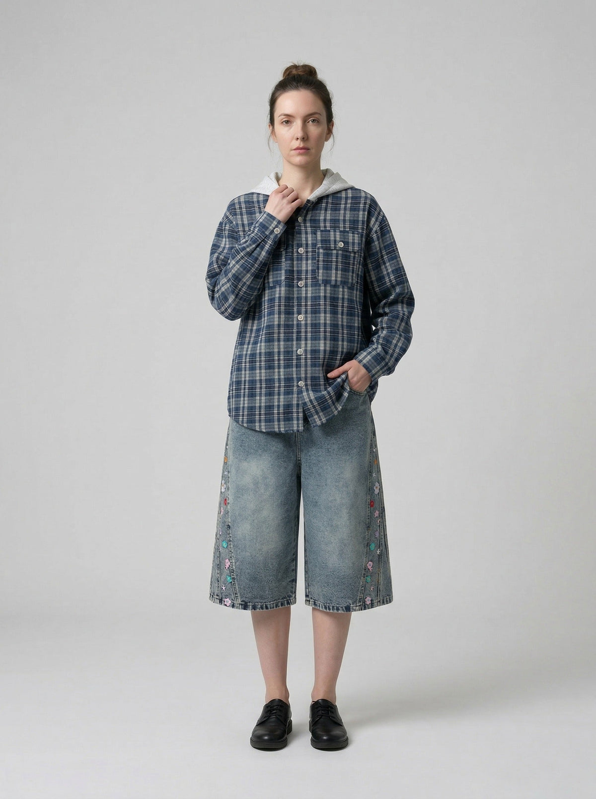 DAXUEN High-waisted wide-leg denim culottes with floral embroidery — model photo