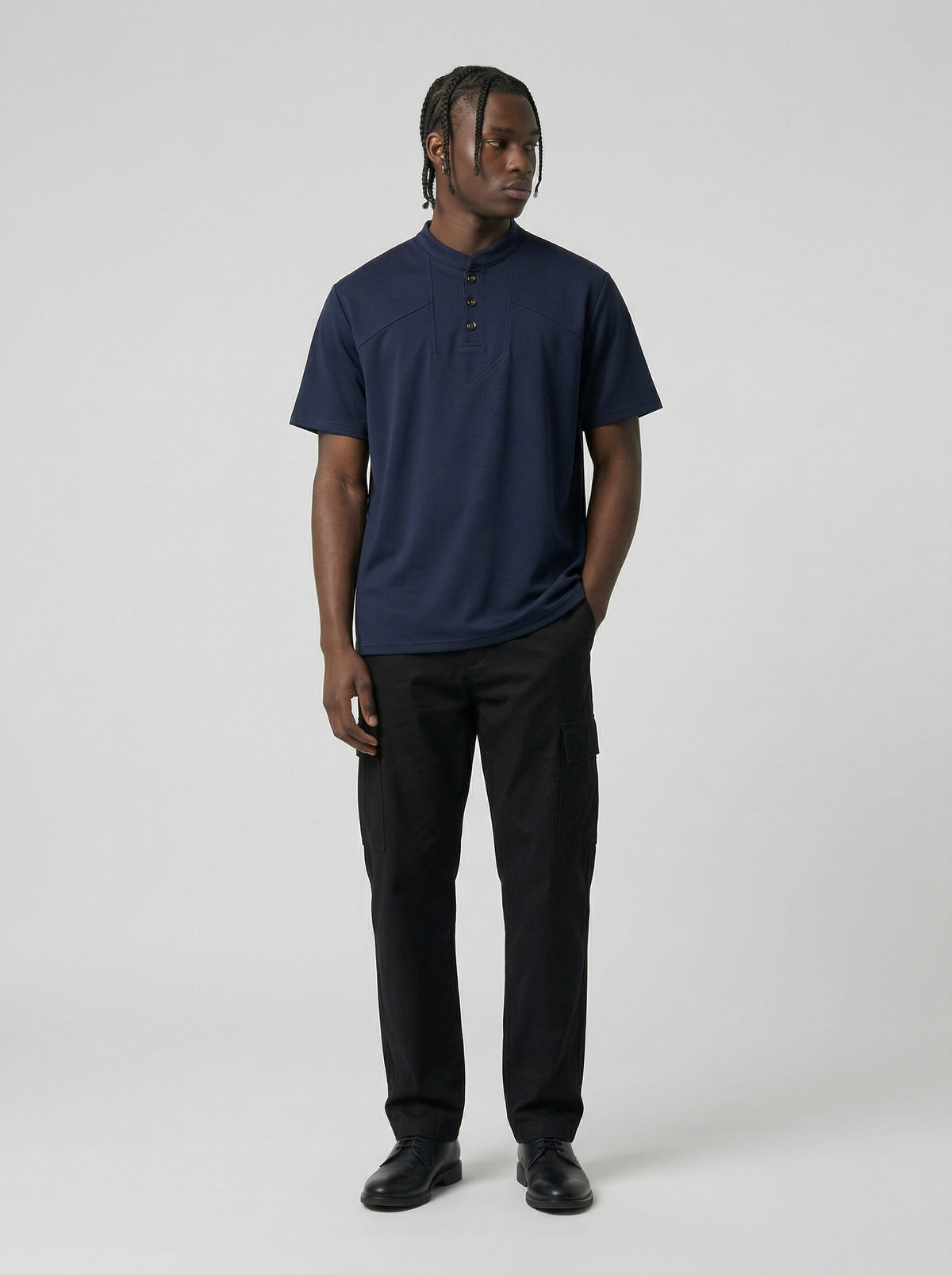 DAXUEN Retro stand-collar short-sleeve shirt — model photo