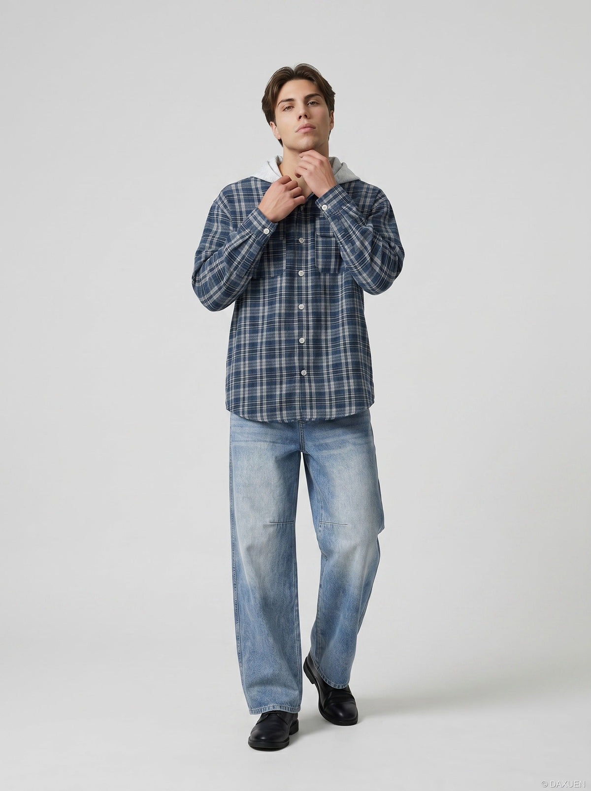 DAXUEN Light to medium blue denim wide-leg jeans — model photo
