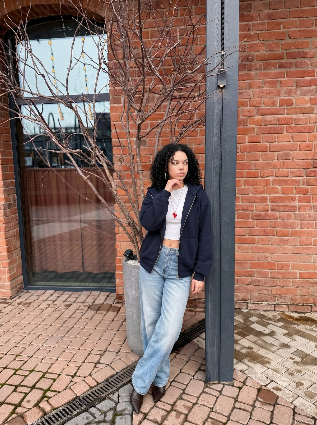 DAXUEN Light to medium blue denim wide-leg jeans — model photo