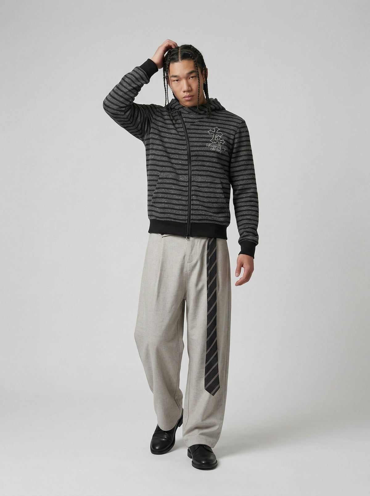 DAXUEN Striped hooded zip-up jacket — model photo