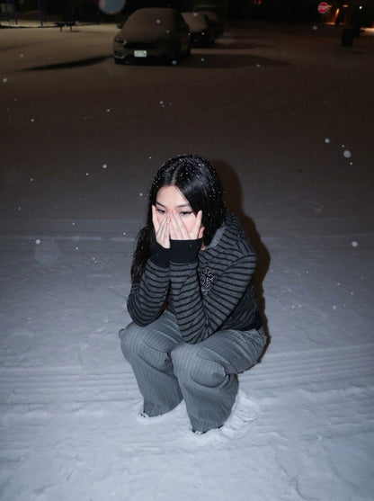DAXUEN Striped hooded zip-up jacket — model photo