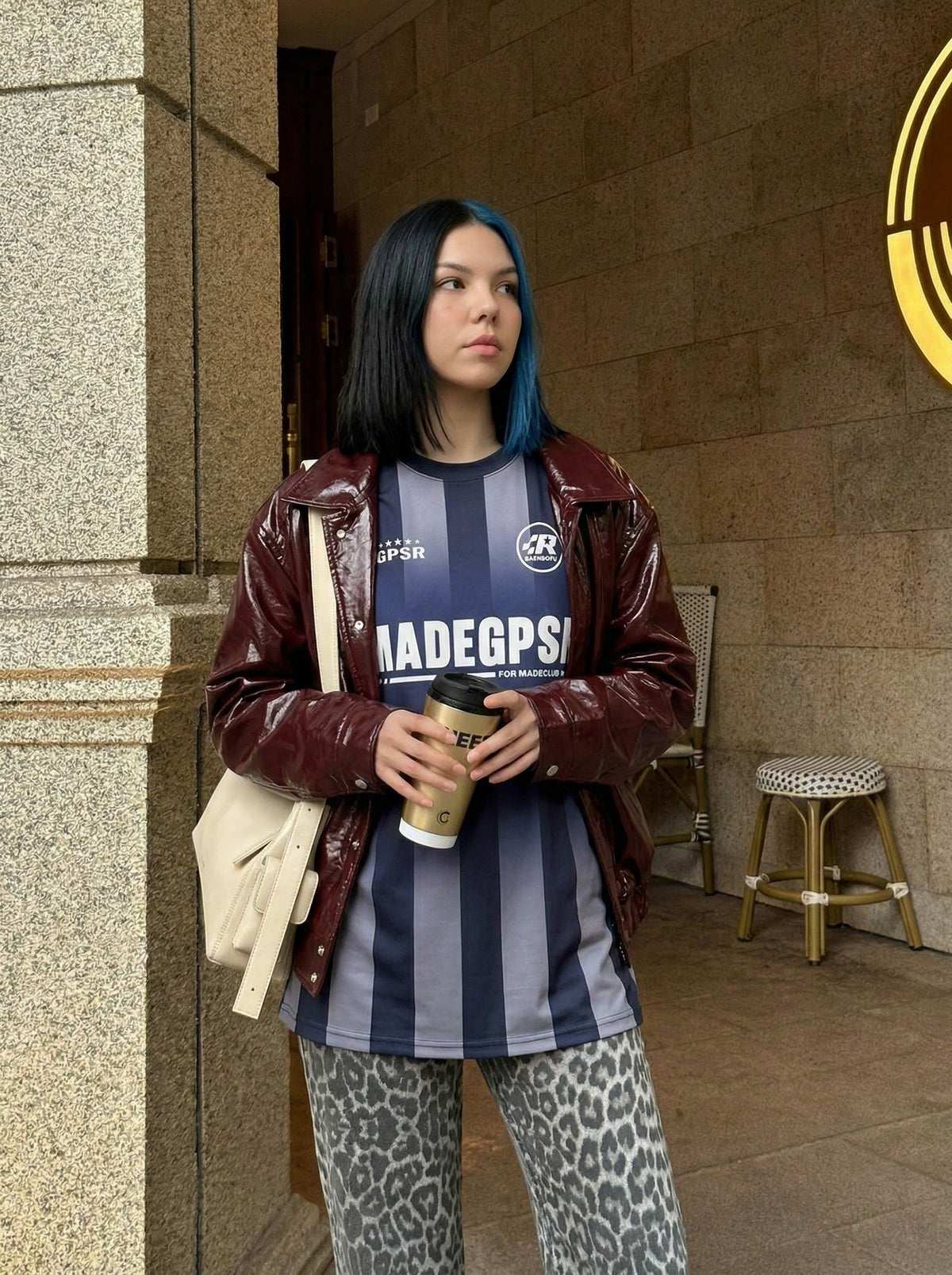 DAXUEN Oversized striped graphic T-shirt — model photo