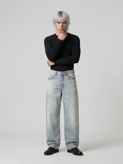 DAXUEN Wide-leg jeans in light faded blue wash — model photo