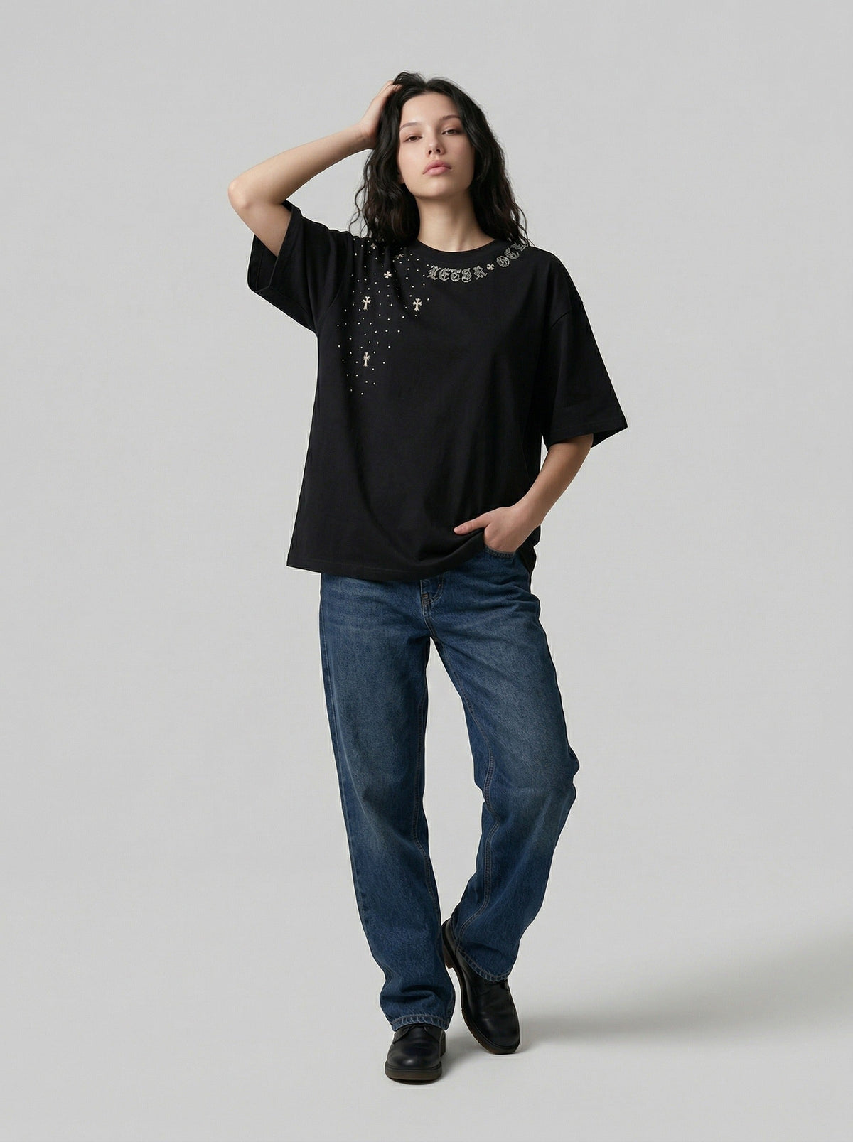 DAXUEN Oversized short-sleeve t-shirt with rhinestone embellishments — model photo