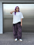 DAXUEN Ribbed oversized short-sleeve T-shirt in white and slate blue — model photo