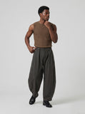DAXUEN Ribbed sleeveless top for men — model photo