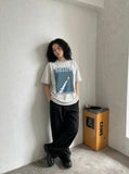 DAXUEN Relaxed-fit short-sleeve crew neck graphic T-shirt — model photo