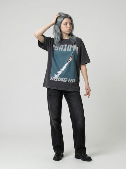 DAXUEN Relaxed-fit short-sleeve crew neck graphic T-shirt — model photo