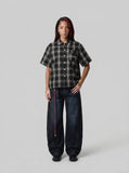 DAXUEN Short-sleeve plaid shirt with sequin embroidery — model photo