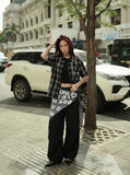 DAXUEN Short-sleeve plaid shirt with sequin embroidery — model photo