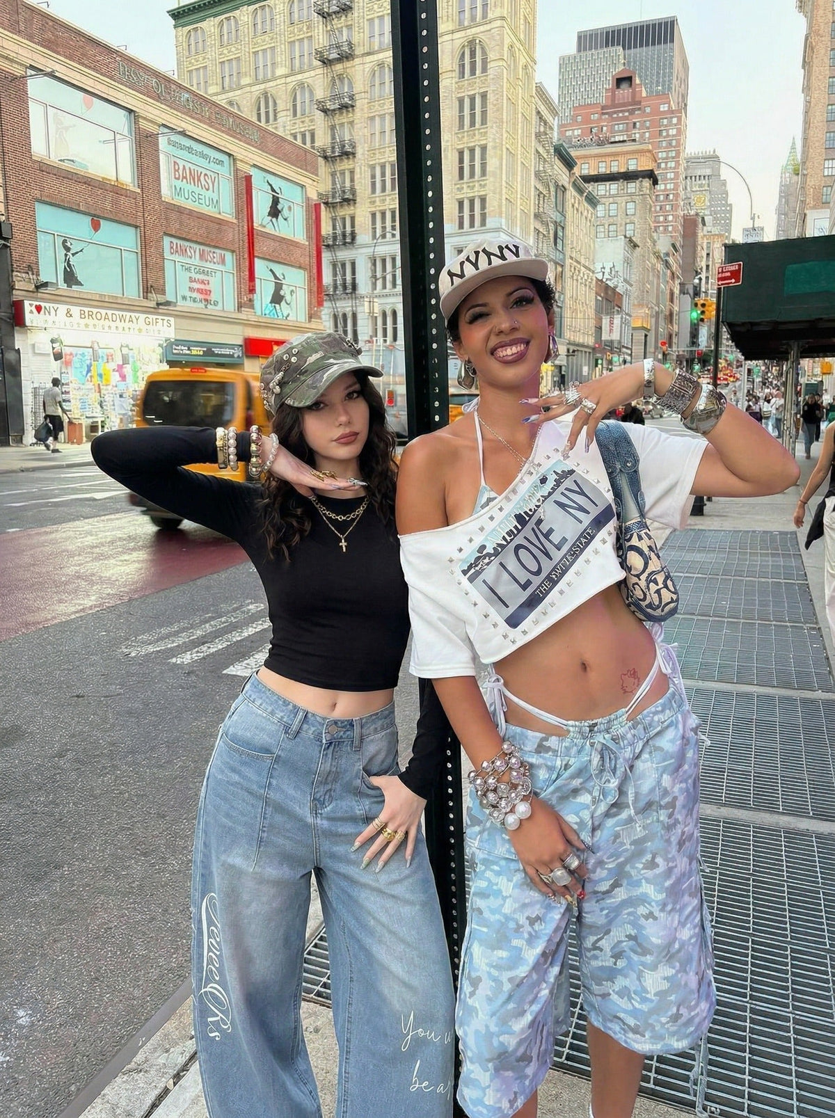 DAXUEN Light blue denim wide-leg jeans with graphic prints — model photo