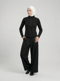 DAXUEN Slim-fit mock neck zip jacket — model photo