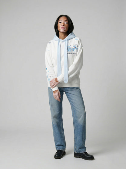 DAXUEN Pullover hoodie with snowflake and paw print embroidery — model photo