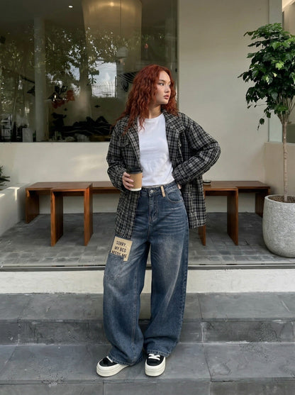 DAXUEN Wide-leg baggy jeans with distressed dark blue denim — model photo