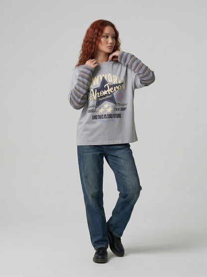 DAXUEN Relaxed-fit long-sleeve crew neck t-shirt with graphic print — model photo