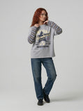 DAXUEN Relaxed-fit long-sleeve crew neck t-shirt with graphic print — model photo
