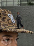 DAXUEN Star print full-zip hooded jacket — model photo