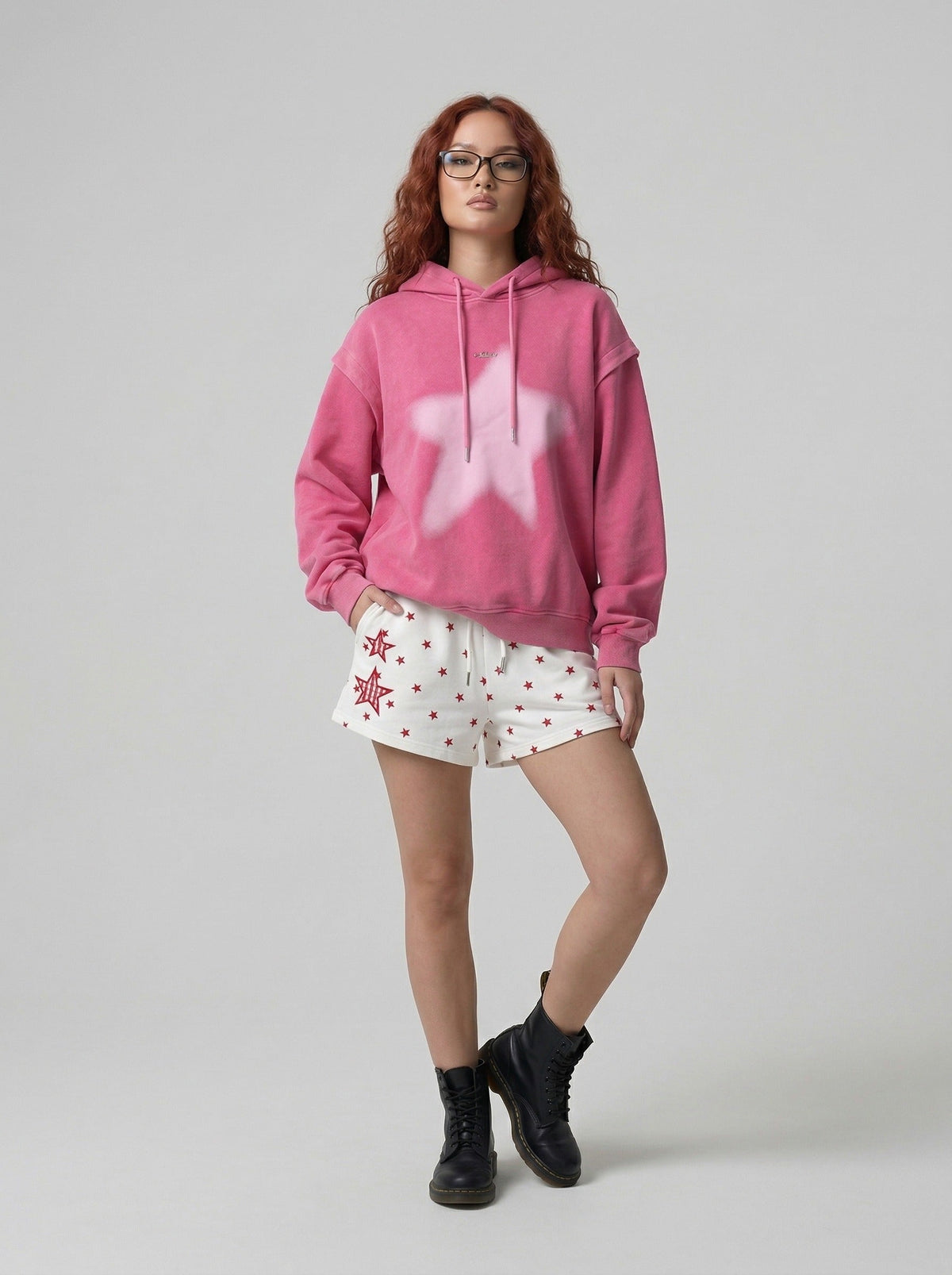 DAXUEN Women's casual shorts with star prints and embroidery — model photo