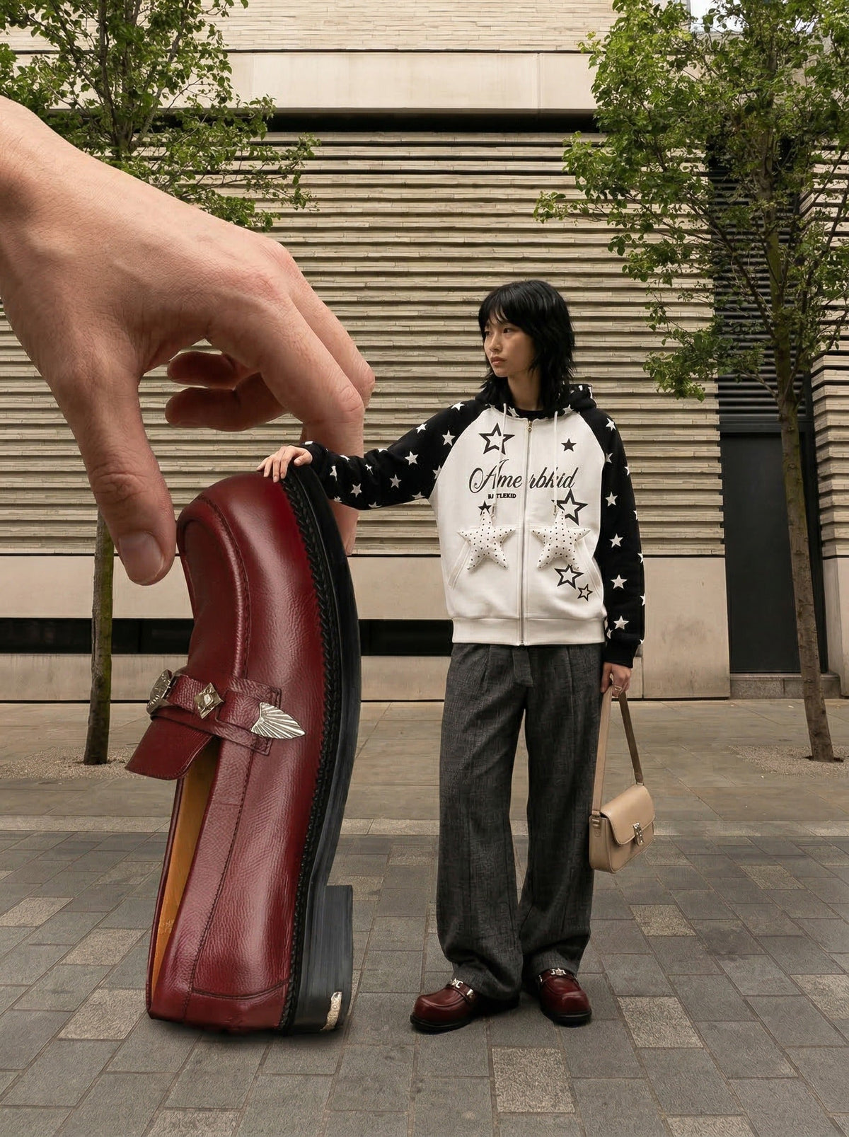 DAXUEN Colour-blocked full-zip hoodie with star graphics — model photo