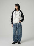 DAXUEN Colour-blocked full-zip hoodie with star graphics — model photo