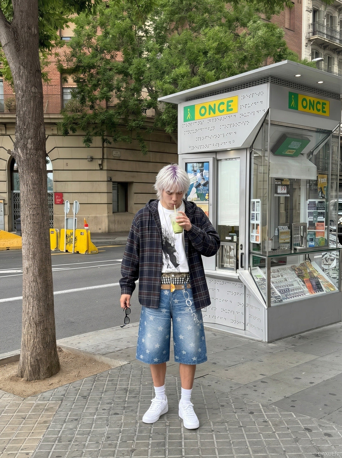 DAXUEN High-waisted wide-leg shorts with digital print — model photo