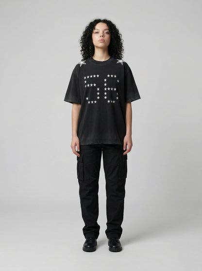 DAXUEN Oversized short-sleeved T-shirt with star graphics — model photo