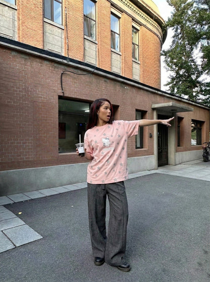 DAXUEN Starry graphic crew neck T-shirt — model photo